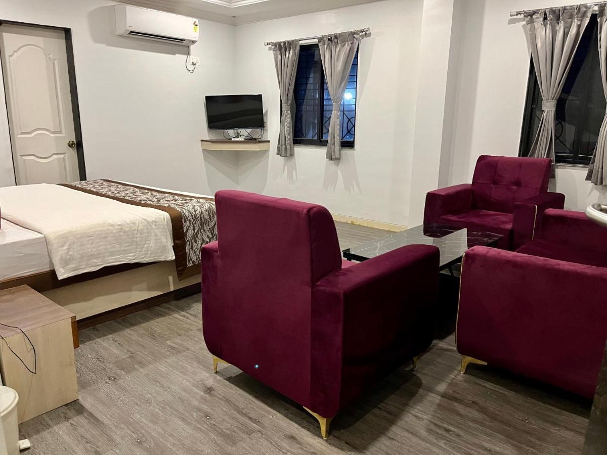 Hotel Jeet Paradise Phaltan Exterior foto